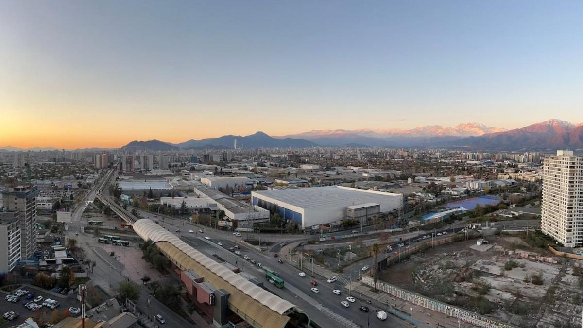 Hermosos Dptos Cercanos A Metro Y Centros Comerciales Santiago de Chile Eksteriør billede